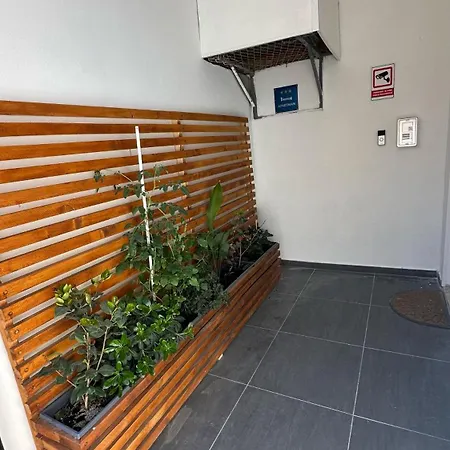 Ena - Located In Quiet Area 500m Of The Sea Апартаменты