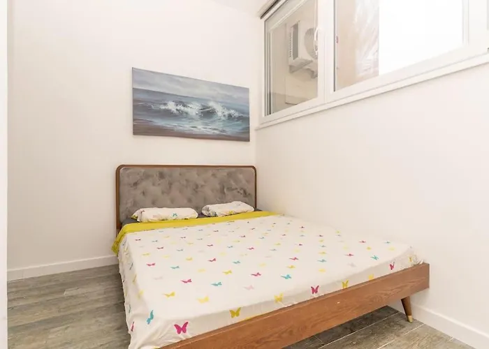 Ena - Located In Quiet Area 500m Of The Sea * Пула